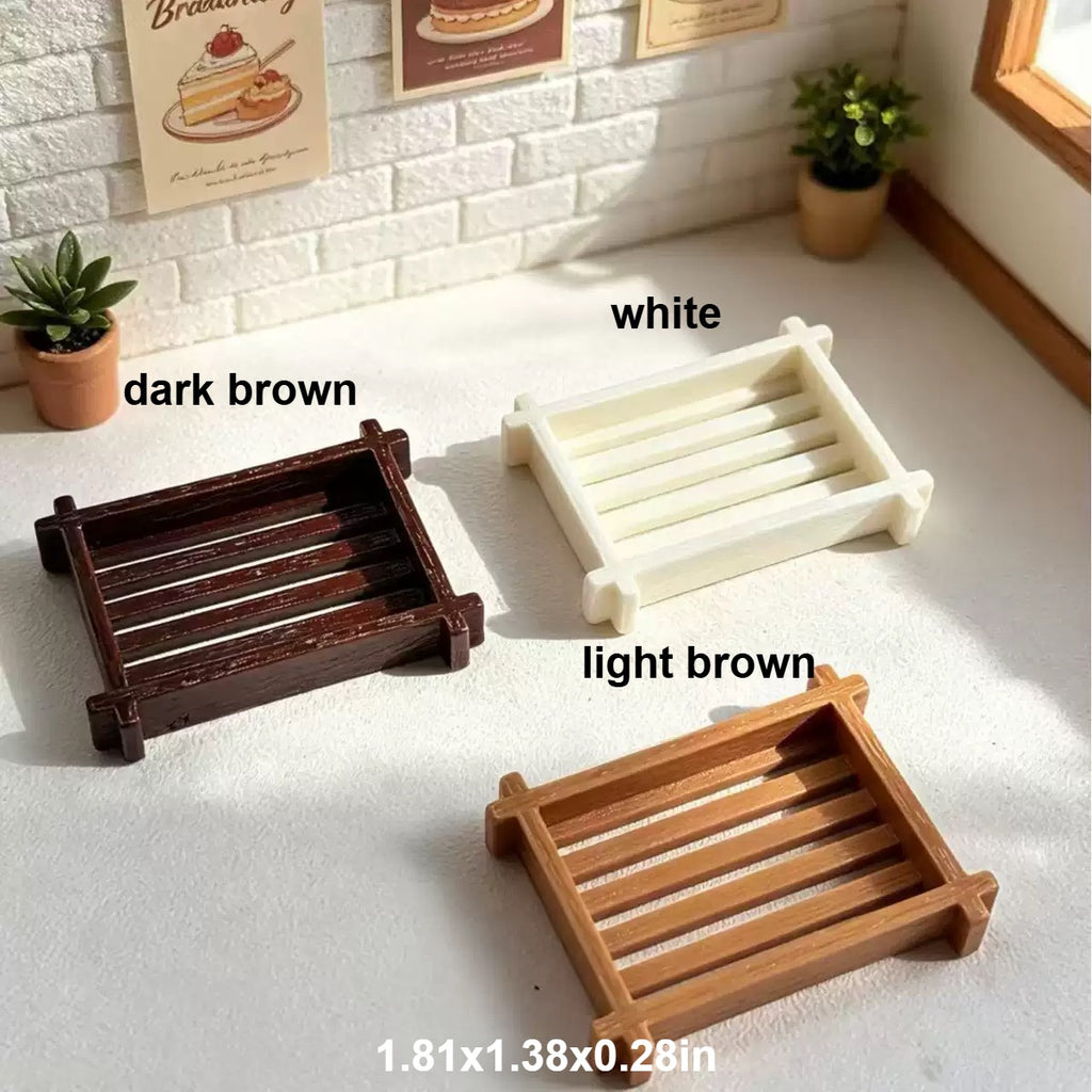 Three-color wood grain plate